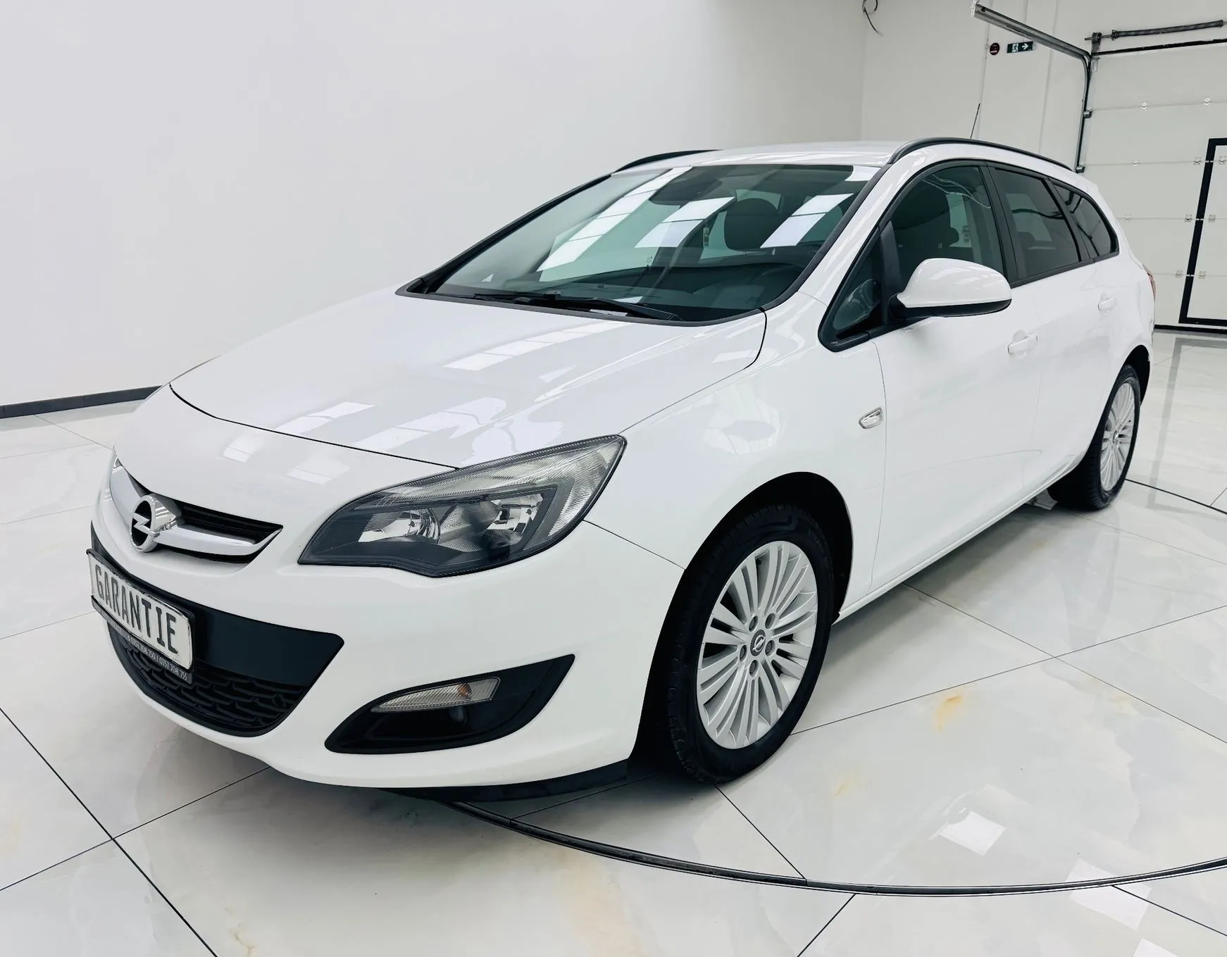 OPEL ASTRA 2015  1.6D E6 Garantie 12 Luni Rate Avans 0 Doar Cu Buletinul 2015 - WOW Auto Rulate
