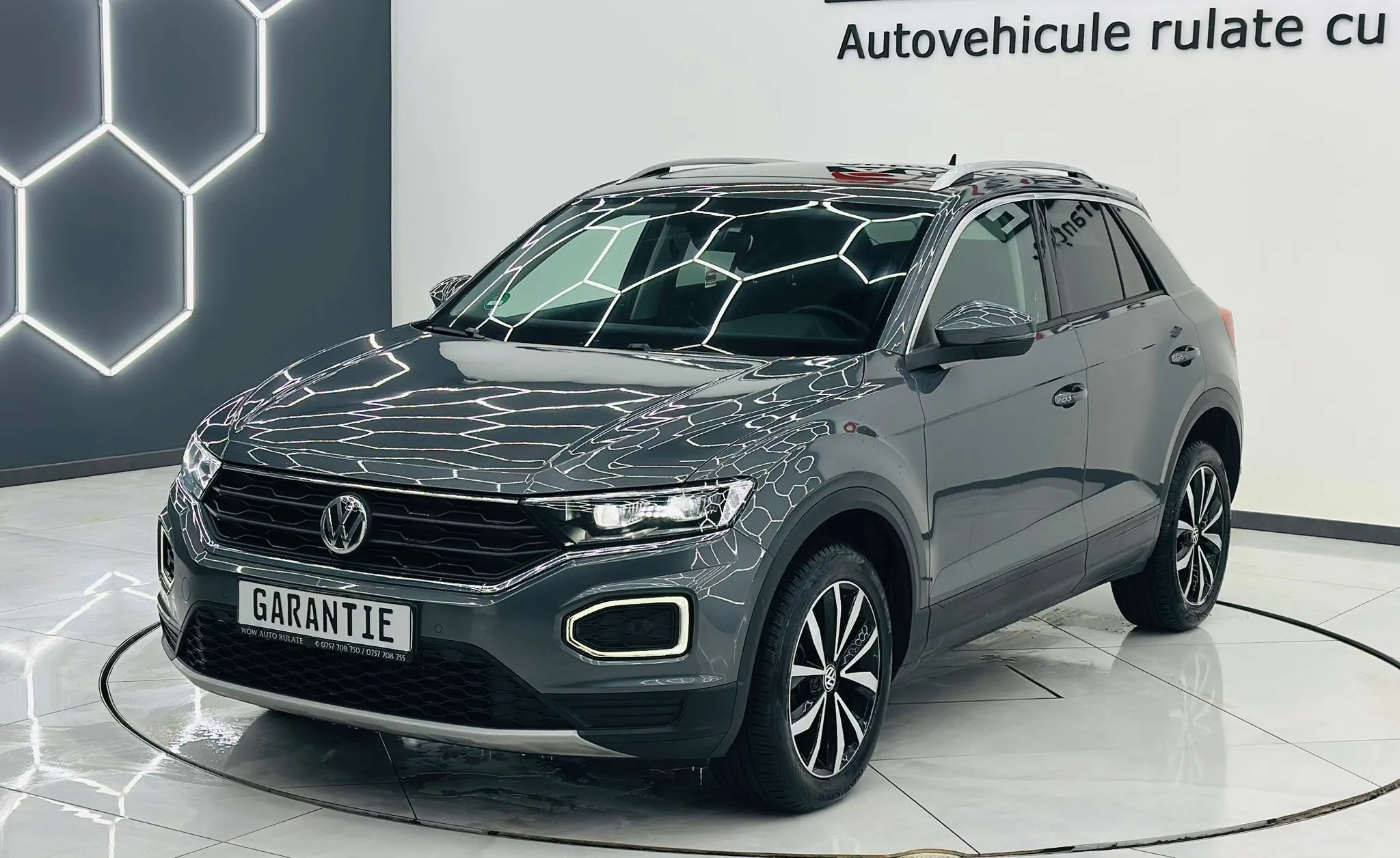 VOLKSWAGEN T-ROC 2019 1.6D E6 Garantie 12 Luni Rate Avans 0 Doar Cu Buletinul 2019 - WOW Auto Rulate
